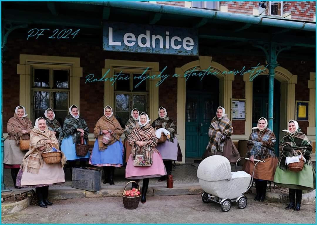 Ubytování nad sklípkem Valtice Exterior foto